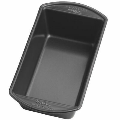 Wilton Perfect Results Non-stick Loaf Pan, 9 ¼ X 5 ¼ X 2 ¾ Inches