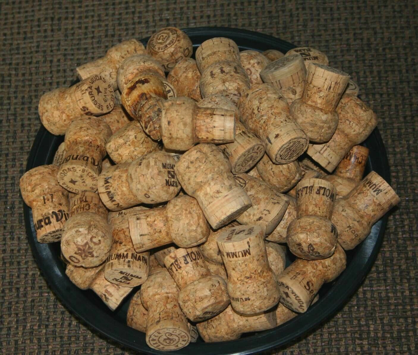 30+ Champagne Sparkling Wine Corks Stoppers Bottle Toppers-crafts Wedding Party!